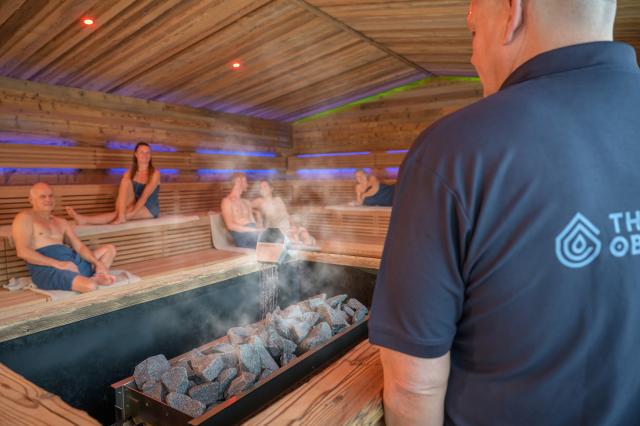 Alpensauna im Saunagarten